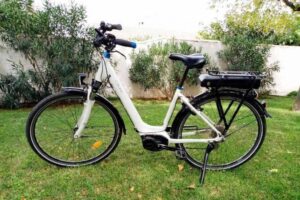 comparatif-velo-electrique-gitane-avis-et-prix-vers-cannes-velos-au-meilleur-prix