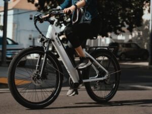 comparez-les-prix-et-economisez-aide-etat-velo-electrique-avis-et-prix-vers-coueron-boutique-de-velos-electrique